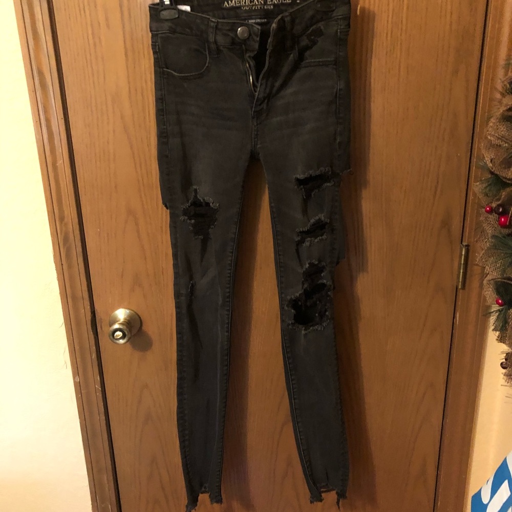 AE XLONG black distressed skinny jeggings